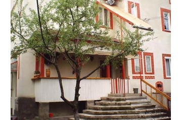 Rumanía Chata Câmpulung Moldovenesc, Exterior